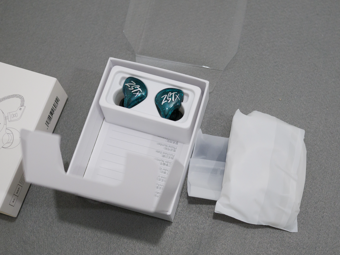 KZ ZSTX 付属品